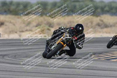 media/Oct-13-2025-Moto Forza (Mon) [[a66d839500]]/3-B Group/Session 3 (Turn 16)/